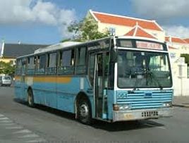 Auto huren Curaçao bus